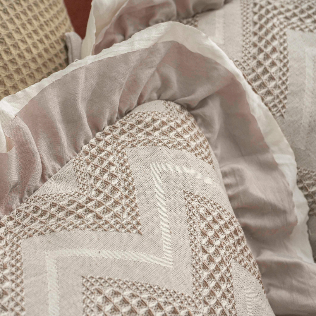 Edredão Quilt Jacquard Folho Duplo Maya
