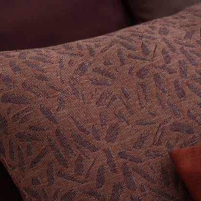 Pormenor da textura do tecido jacquard do Edredão Conforter Doren Bordeaux